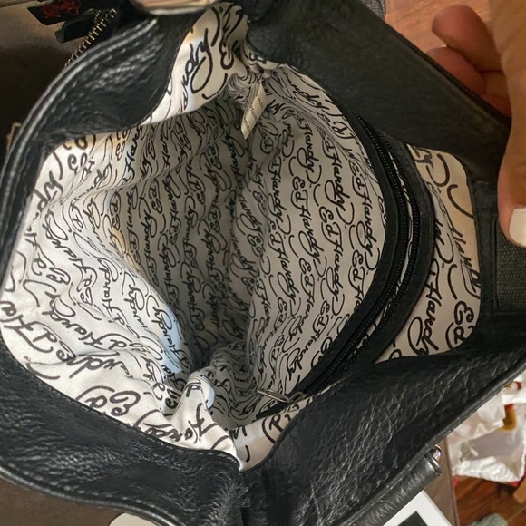 ED HARDY MESSENGER BAG - Picture 3 of 3